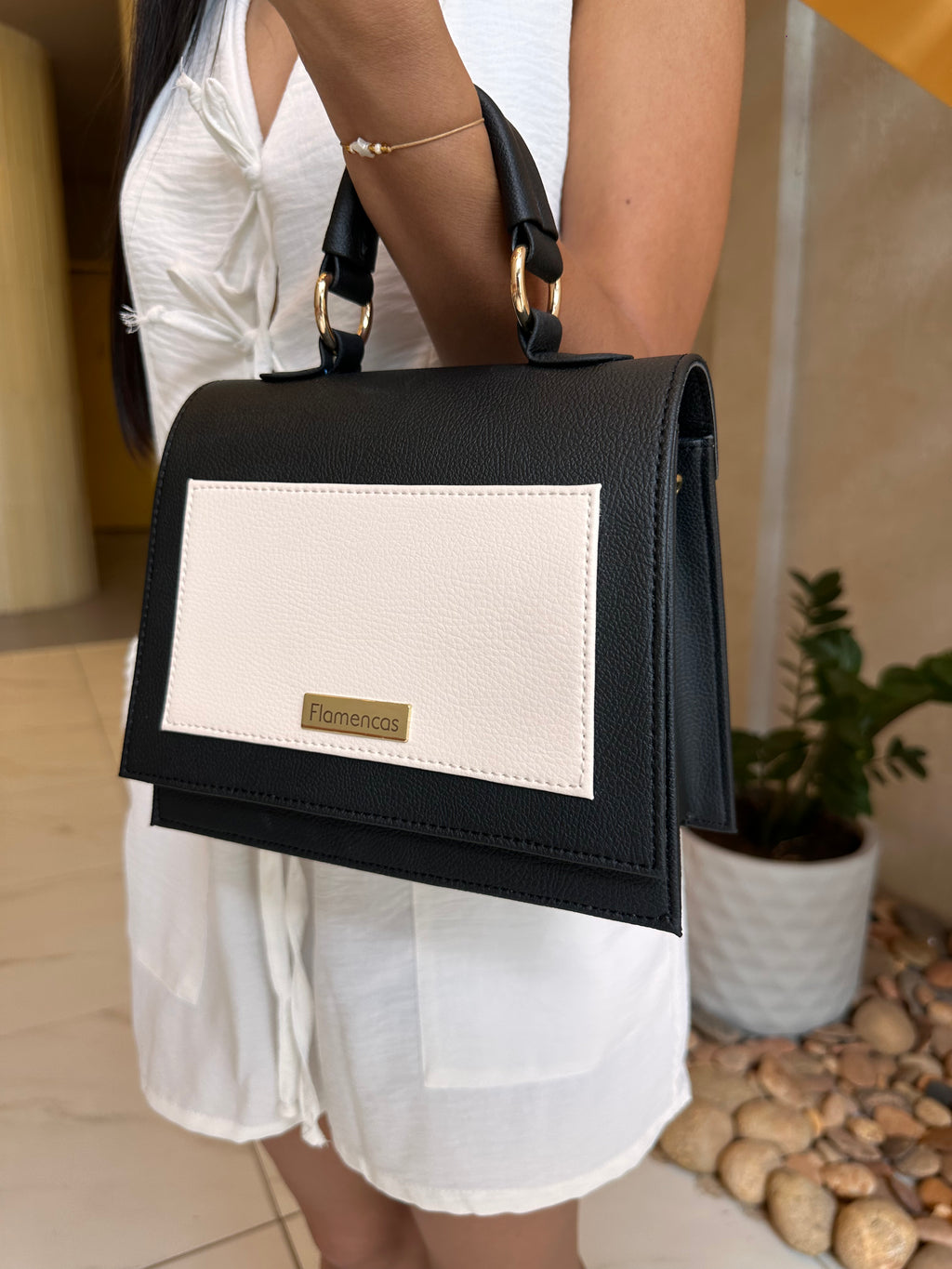 Bolso Mini Sara Negro x Talco